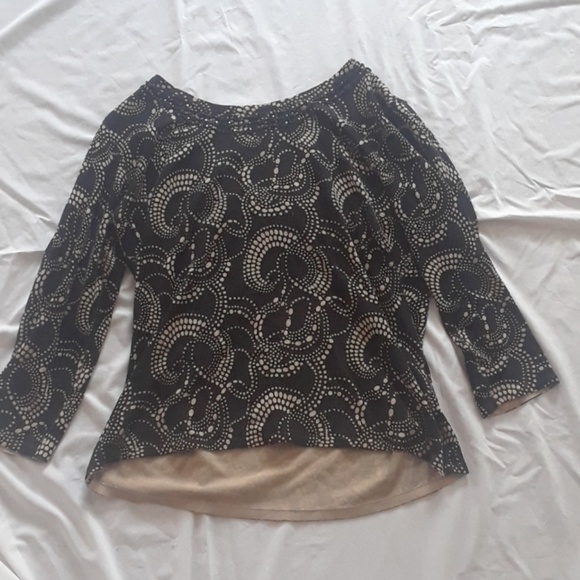 Ladies top - Picture 1 of 3